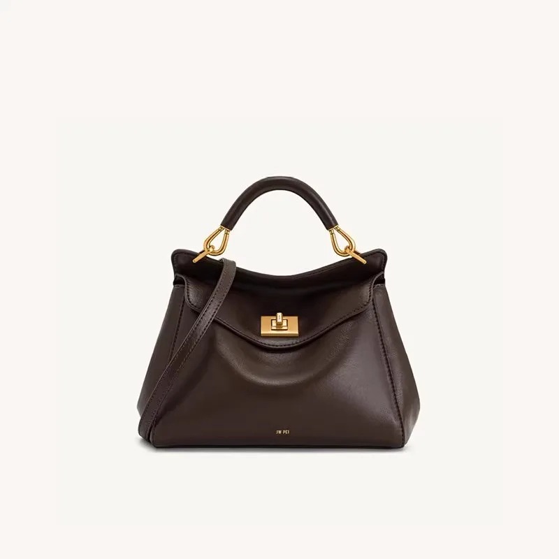 2026 JW PEI Pillow Bag, New St - Luxury Bags That Are Affordable avis et prix